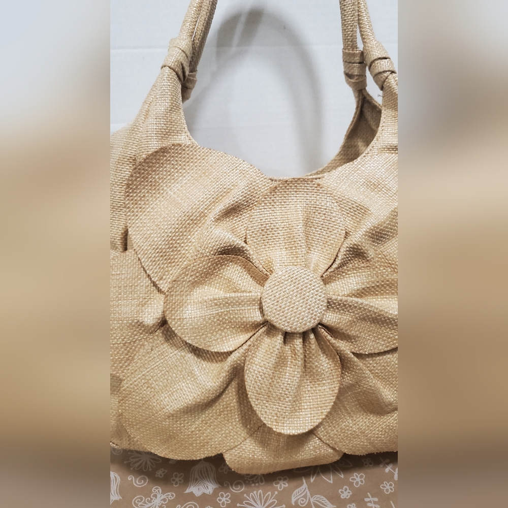 AVON Vintage Tan Woven Large Purse** Large Woven Flower On Front**NOS - Picture 3 of 4